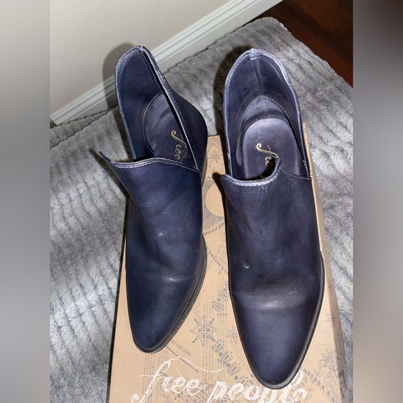 Free people black boots. Good used condition - Picture 7 of 7